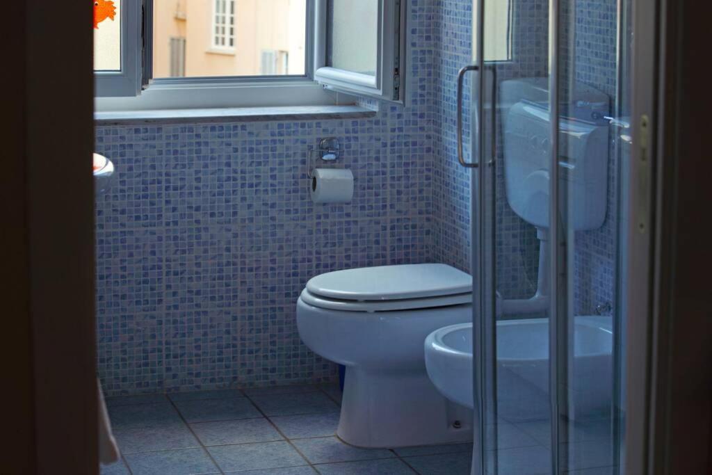Centrally Located Apt By Harbour With Elevator 산레모 외부 사진