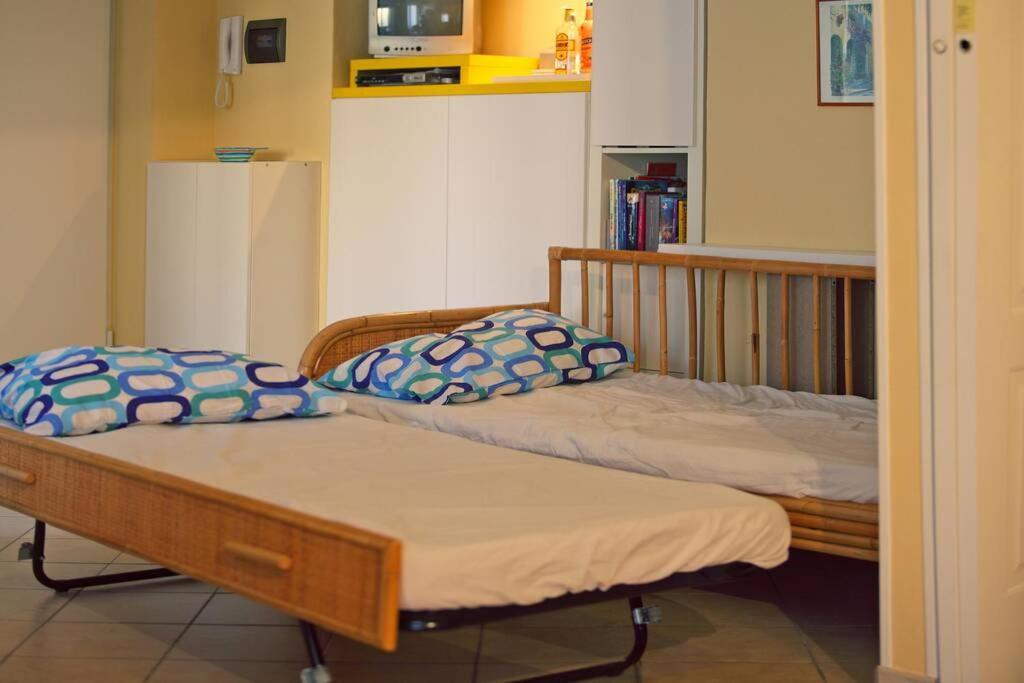 Centrally Located Apt By Harbour With Elevator 산레모 외부 사진