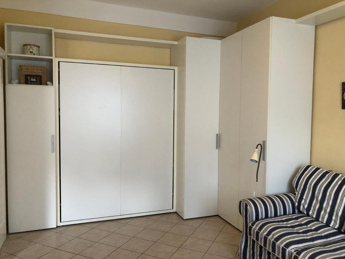 Centrally Located Apt By Harbour With Elevator 산레모 외부 사진